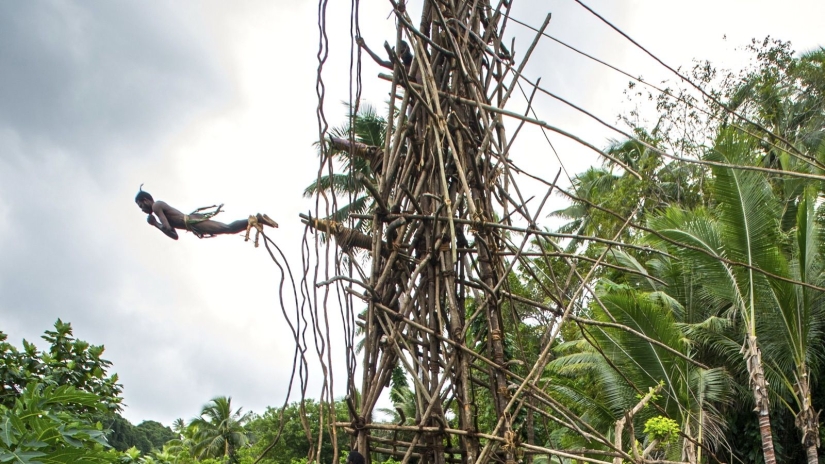 10 crazy rites of passage