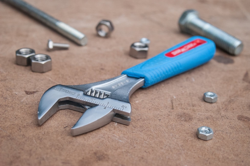 10 Essential Home Repair Tools Every Home Should Have