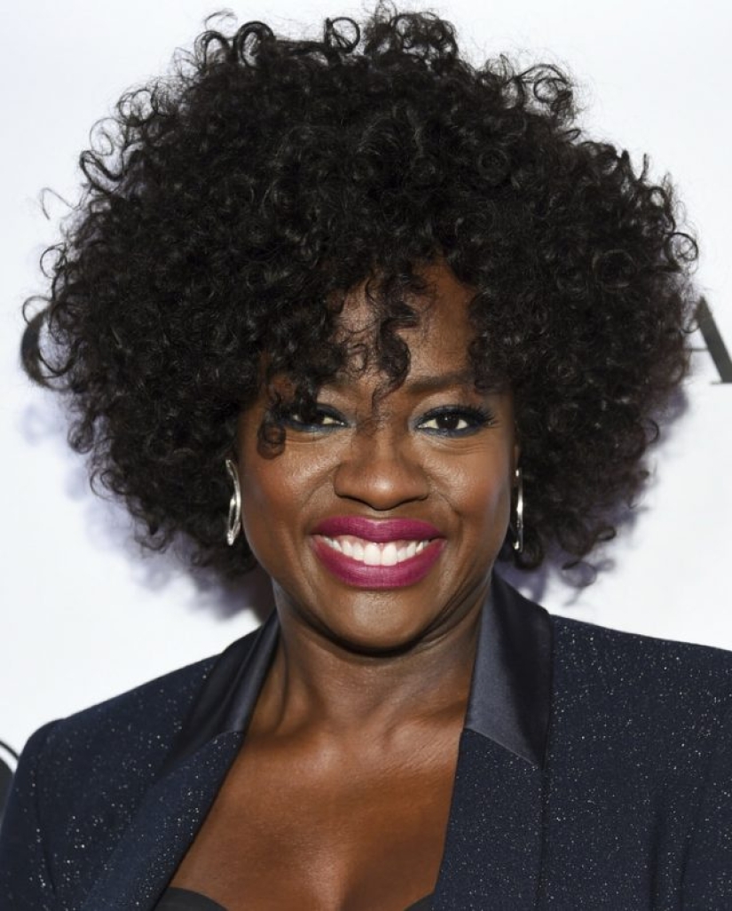 10 estrellas que han logrado un gran éxito después de 40 años