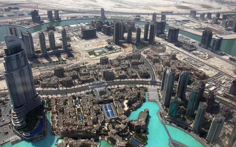 10 flights where you definitely need to take a seat at the porthole 10 flights where you definitely need to take a seat at the porthole