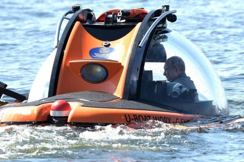 10 fotos de cómo políticos y monarcas pasan sus vacaciones 10 fotos de cómo políticos y monarcas pasan sus vacaciones