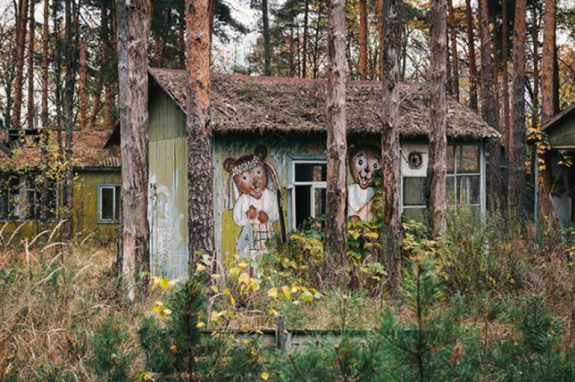 10 fotos de la naturaleza que le ganó la batalla a la civilización en la zona de exclusión alrededor de Chernobyl 10 fotos de la naturaleza que le ganó la batalla a la civilización en la zona de exclusión alrededor de Chernobyl