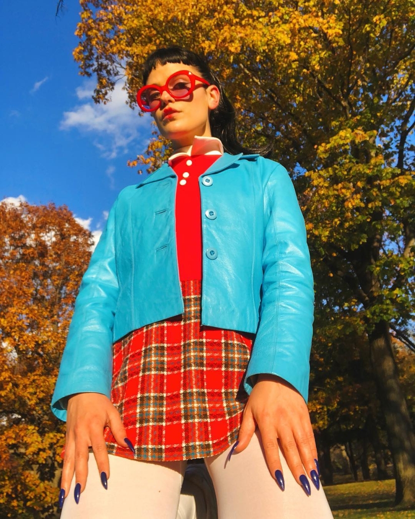 10 imágenes locas de la extravagante modelo Millie Sykes 10 imágenes locas de la extravagante modelo Millie Sykes