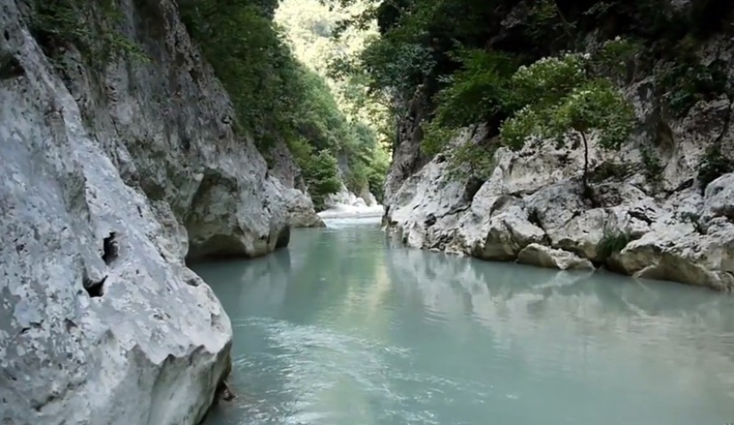 10 lugares donde se puede ver la sombra del otro mundo 10 lugares donde se puede ver la sombra del otro mundo
