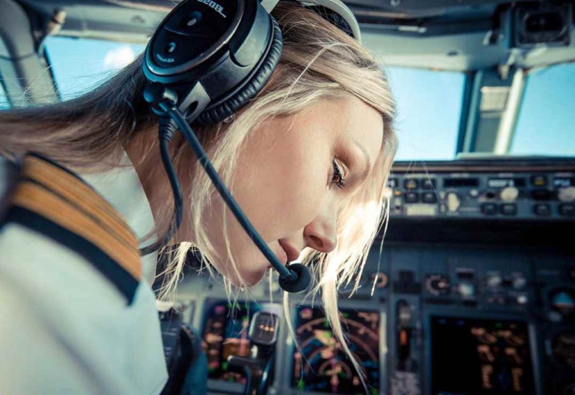 10 most beautiful female pilots who conquered Instagram 10 most beautiful female pilots who conquered Instagram