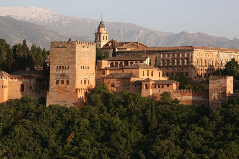 10 most interesting Spanish castles