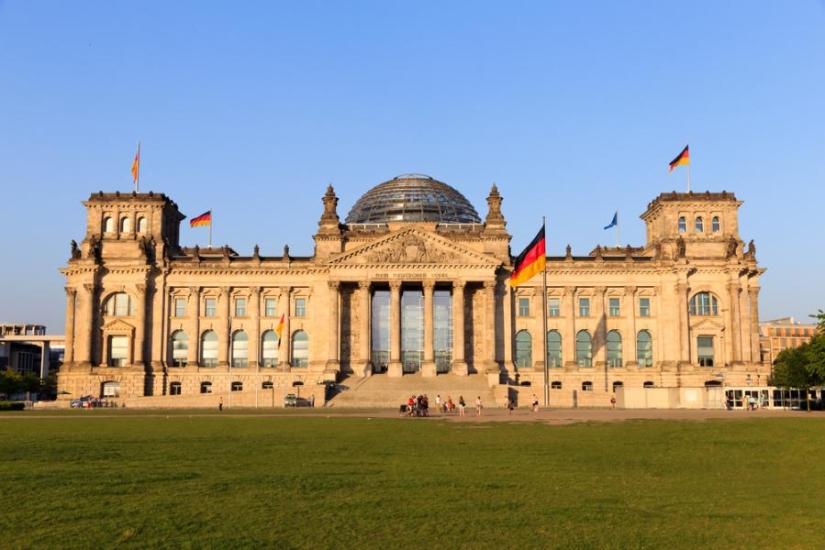 10 places to visit in Berlin