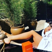 100 first dates: the girl met a new man every time for 100 days