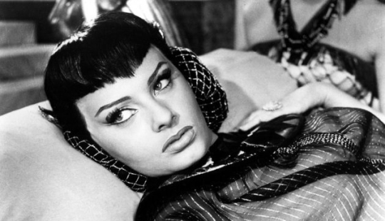11 actrices que abrazaron a Cleopatra en vida en la pantalla grande 11 actrices que abrazaron a Cleopatra en vida en la pantalla grande