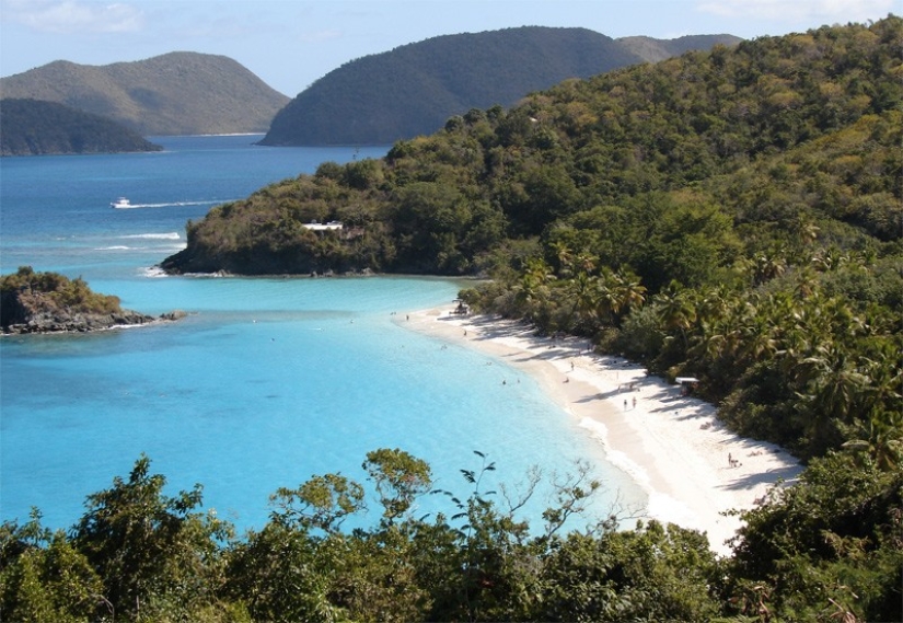 11 best islands for solo travel