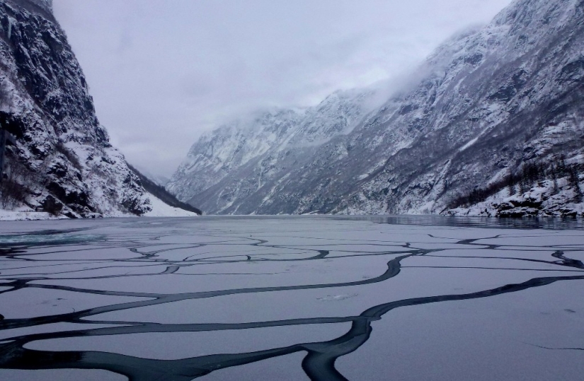 11 fictional places to visit