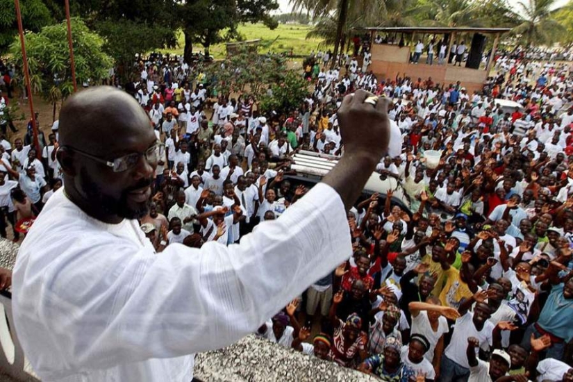 12 atletas famosos que se han convertido en políticos exitosos