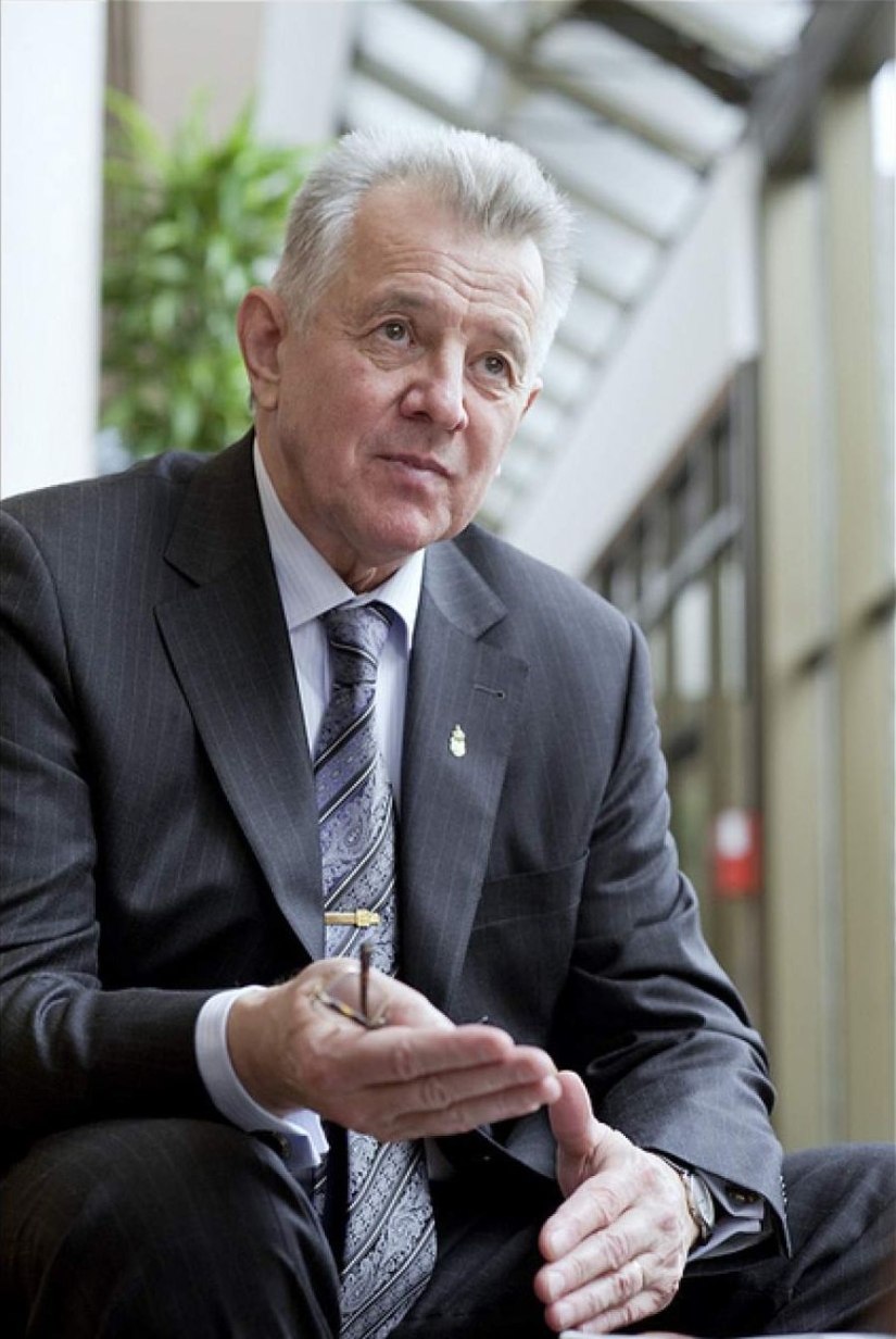 12 atletas famosos que se han convertido en políticos exitosos