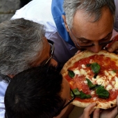 12 products from AliExpress for the most devoted pizza fans