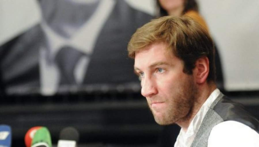 12 stars who have publicly admitted that they live with HIV