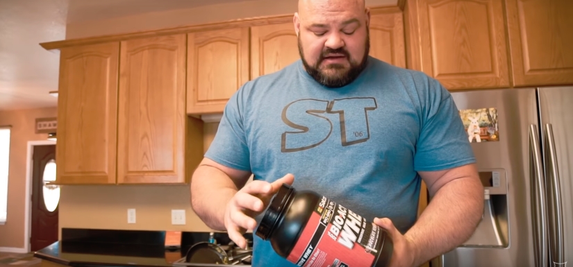 12 thousand calories a day: the diet of the strongest man on Earth 12 thousand calories a day: the diet of the strongest man on Earth