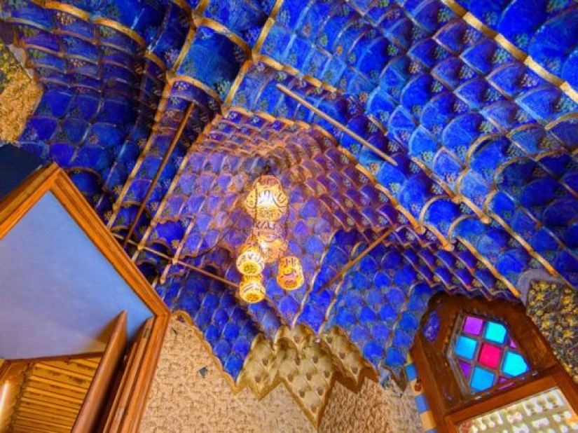 13 Impresionantes Fotos de la Arquitectura Mágica de Antoni Gaudí