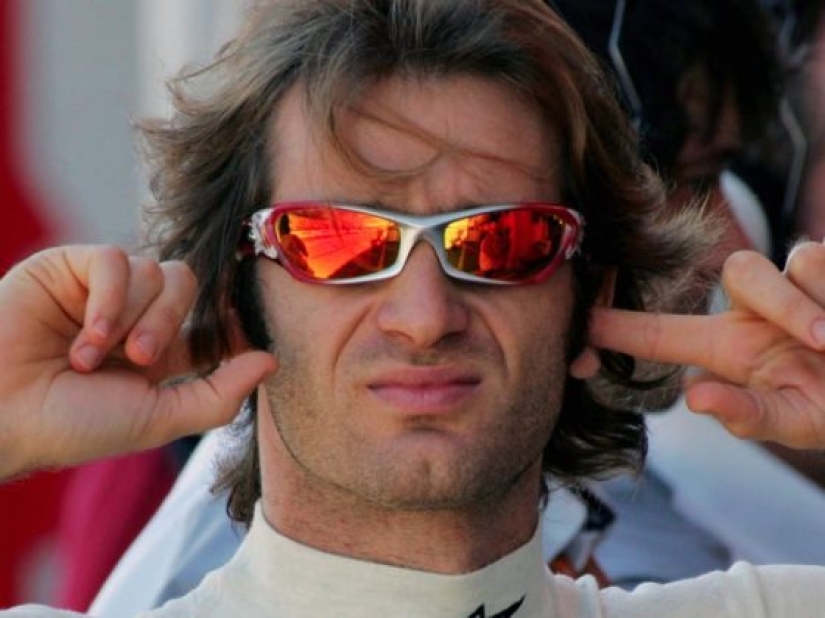 13 Signs You're a Narcissist and You Don't Even Know It