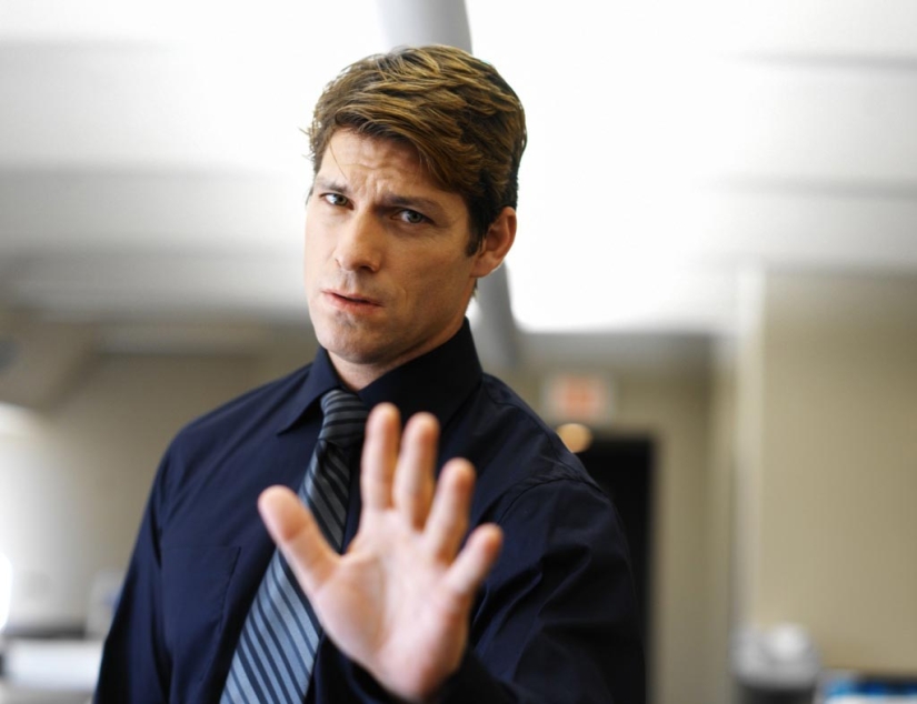 14 habits that make you feel tired all the time