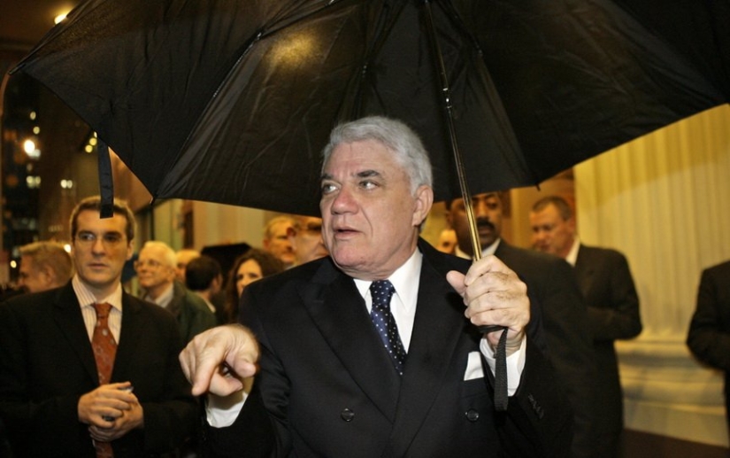 15 celebridades que fueron atrapadas robando