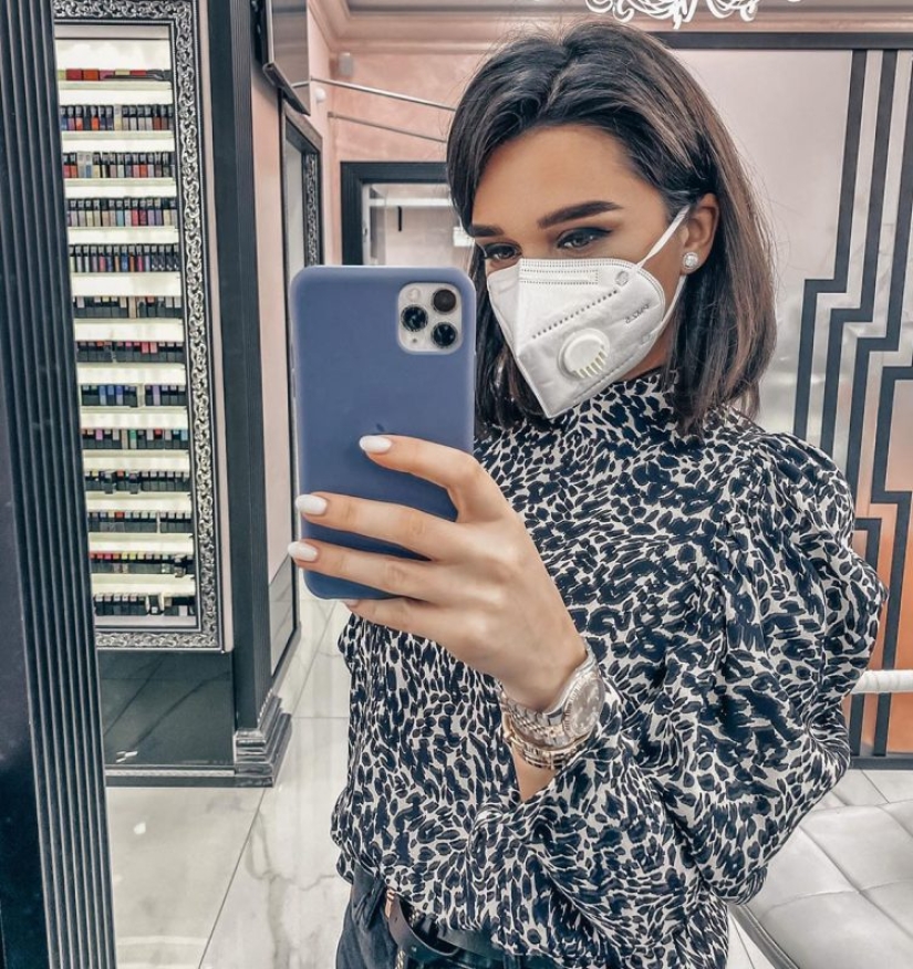 15 celebridades que usan máscaras protectoras por miedo al coronavirus 15 celebridades que usan máscaras protectoras por miedo al coronavirus