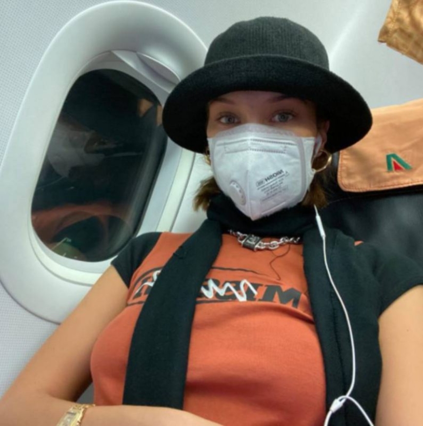 15 celebridades que usan máscaras protectoras por miedo al coronavirus 15 celebridades que usan máscaras protectoras por miedo al coronavirus