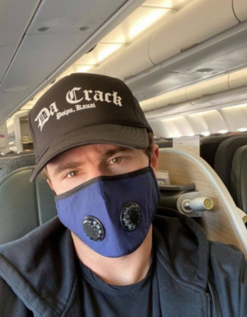 15 celebrities who wear protective masks for fear of coronavirus