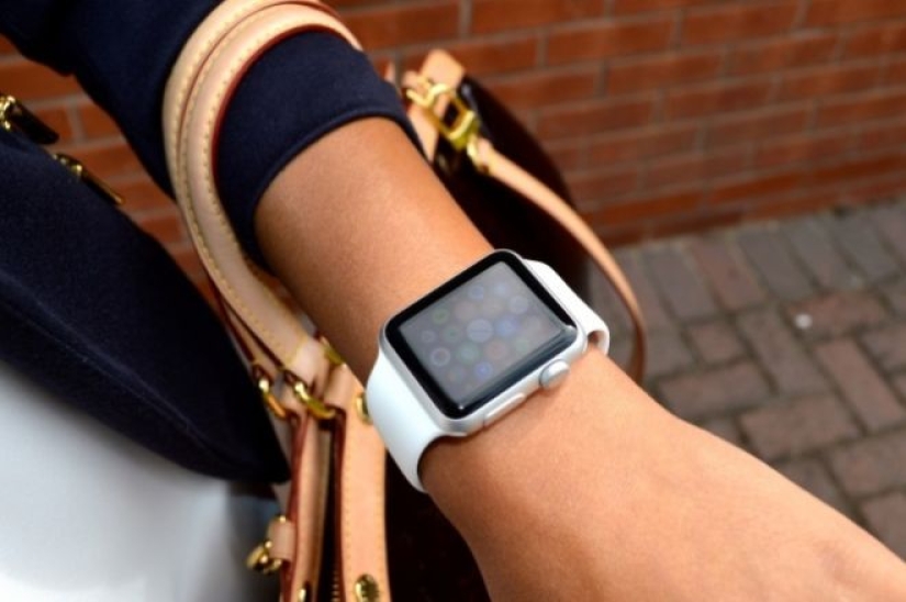 15 cool gifts that companies presented to their employees for the New Year