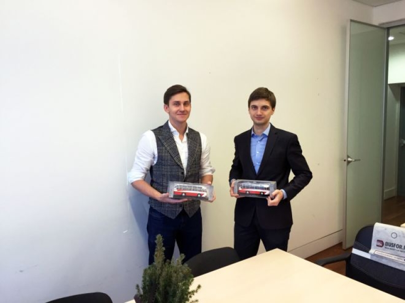 15 cool gifts that companies presented to their employees for the New Year