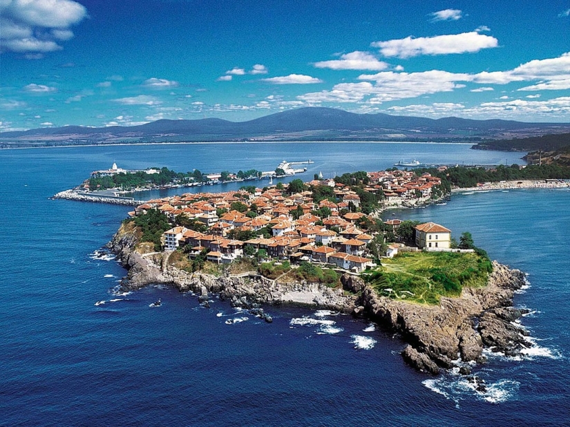 15 paradisiacal countries where it is cheaper to live than at home