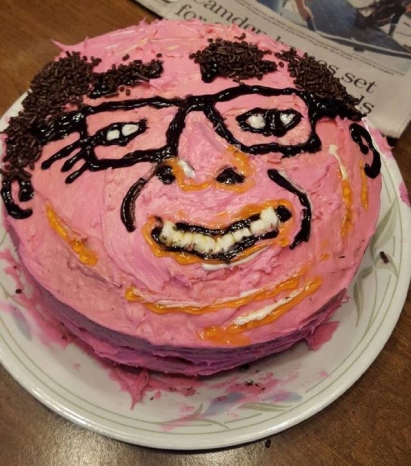 15 People Whose Bad Baking Made The World Laugh