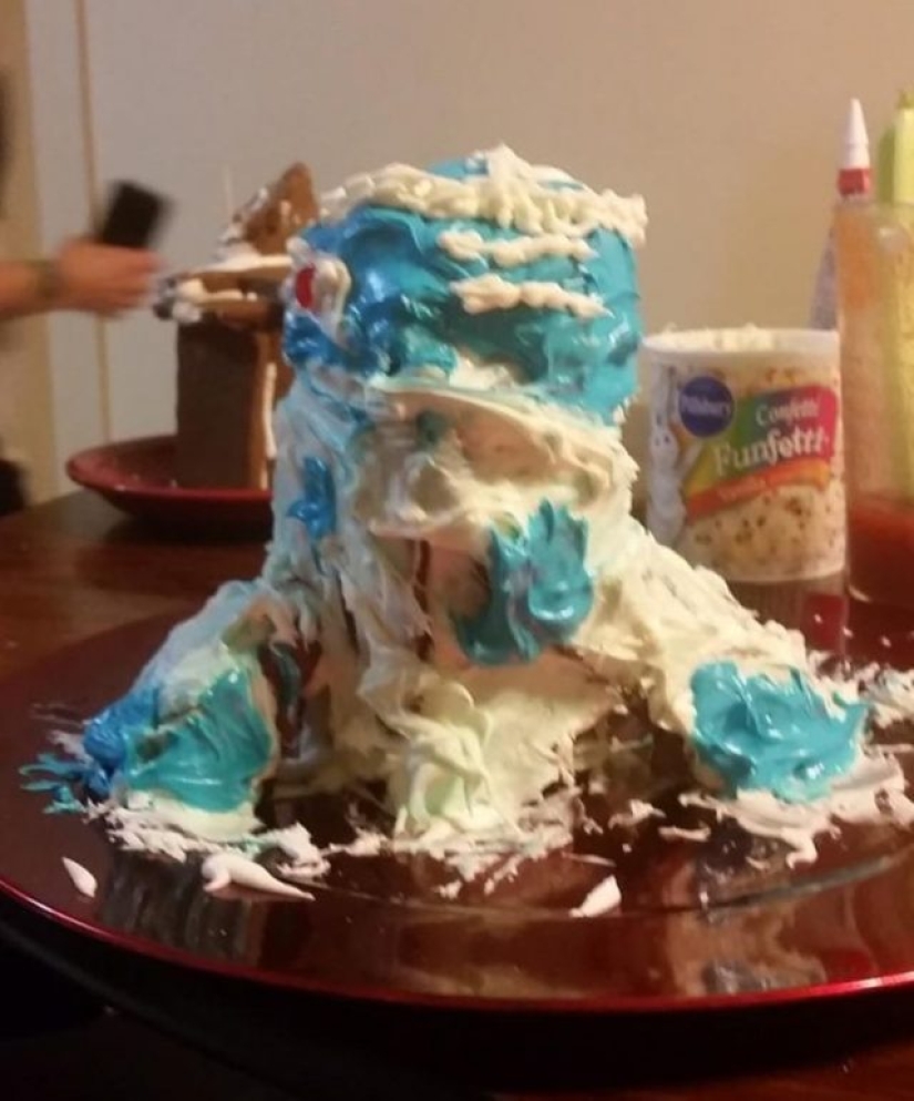 15 People Whose Bad Baking Made The World Laugh