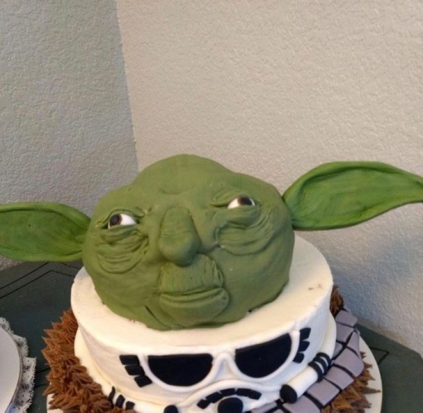 15 People Whose Bad Baking Made The World Laugh
