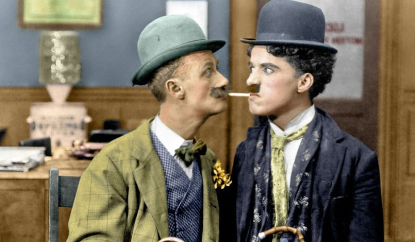 15 rare colorized photographs of Charlie Chaplin taken in the 1910s and 1930s 15 rare colorized photographs of Charlie Chaplin taken in the 1910s and 1930s