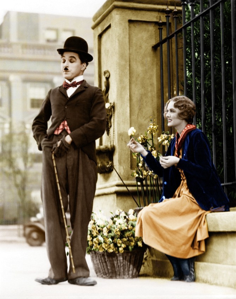 15 rare colorized photographs of Charlie Chaplin taken in the 1910s and 1930s 15 rare colorized photographs of Charlie Chaplin taken in the 1910s and 1930s