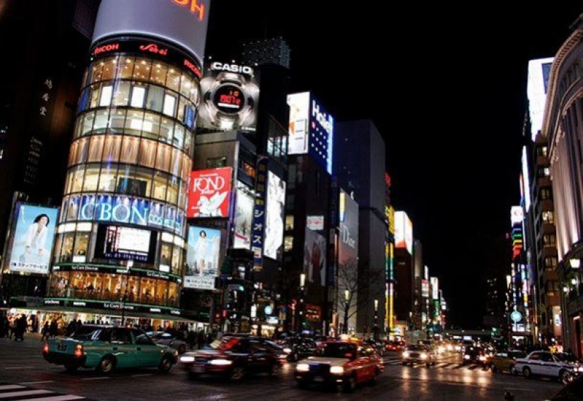 15 Worst Tourist Traps In The World