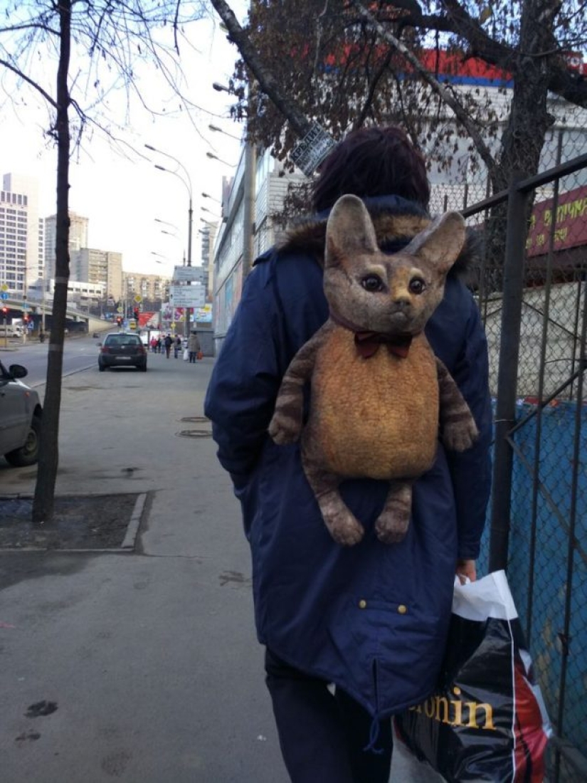 16 people with their own understanding of fashion