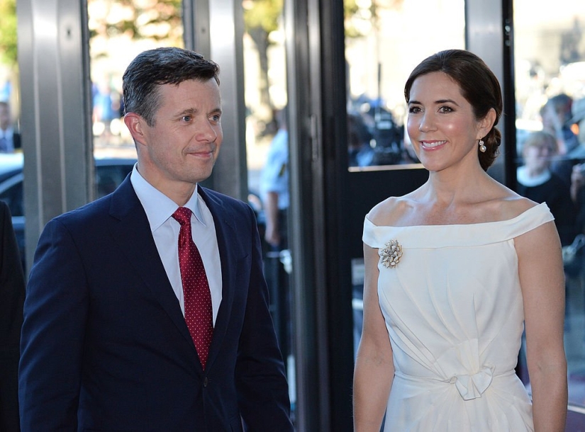 19 people of non-blue blood who became members of royal families through marriage