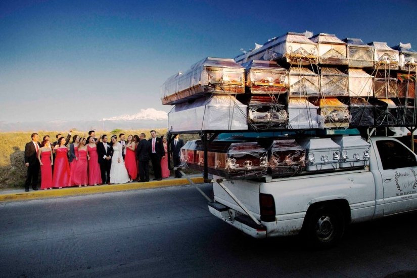 20 best works from the LensCulture 2018 Street Photography Contest