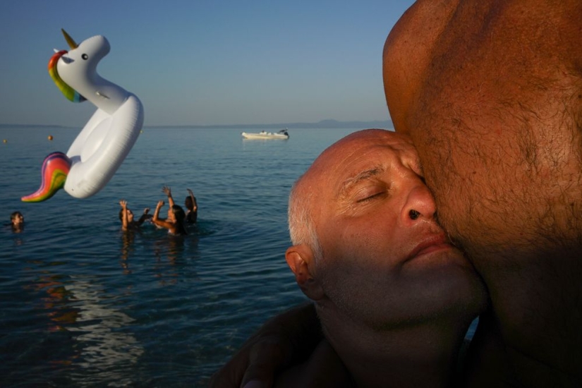 20 best works from the LensCulture 2018 Street Photography Contest