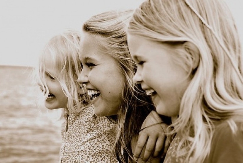 20 fotos sobre lo feliz que es tener hermanos y hermanas