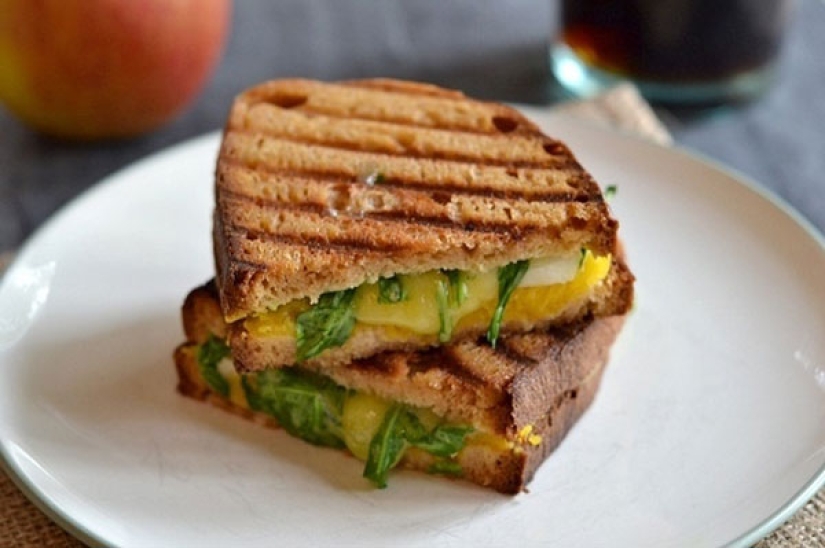 20 ideas from around the world on how to make a cheese sandwich