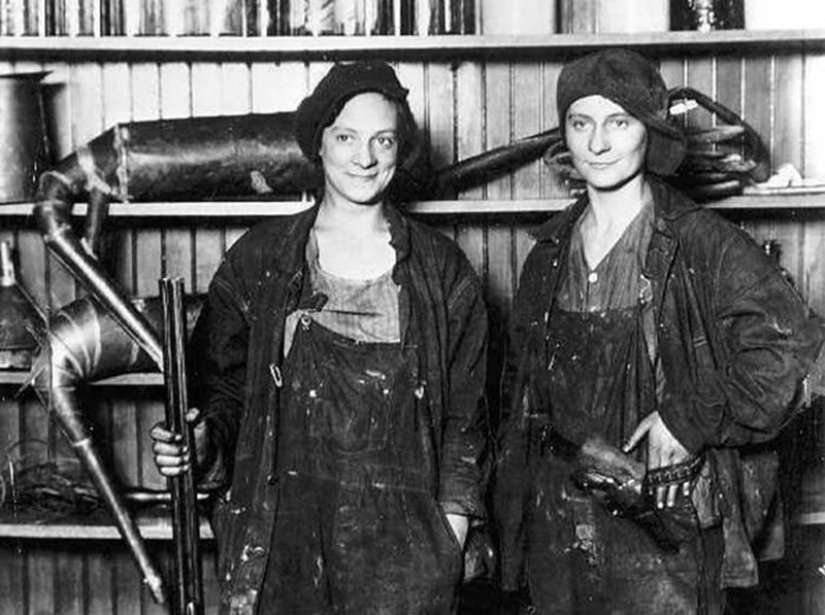 20 Photos From Prohibition