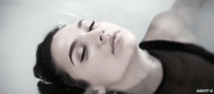 20 reasons to love "wonder woman" Gal Gadot