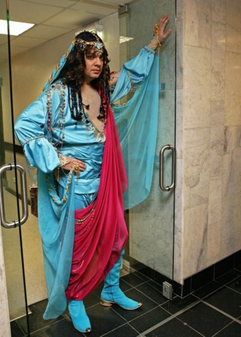 20 ridiculous outfits worn by Philip Kirkorov, and we are ashamed of them