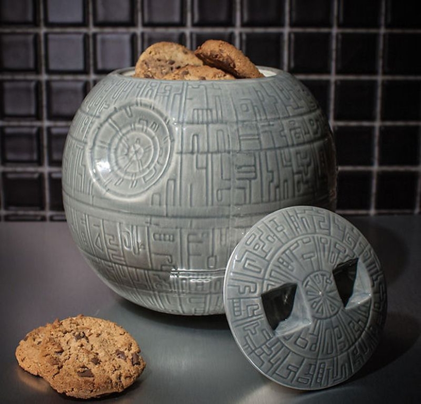 20 themed gifts that are suitable for friends from a galaxy far, far away