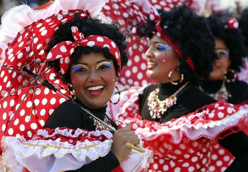 20 vivid pictures of carnivals from around the world 20 vivid pictures of carnivals from around the world