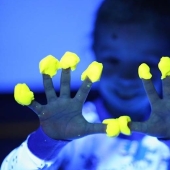 20 ways to keep a child busy