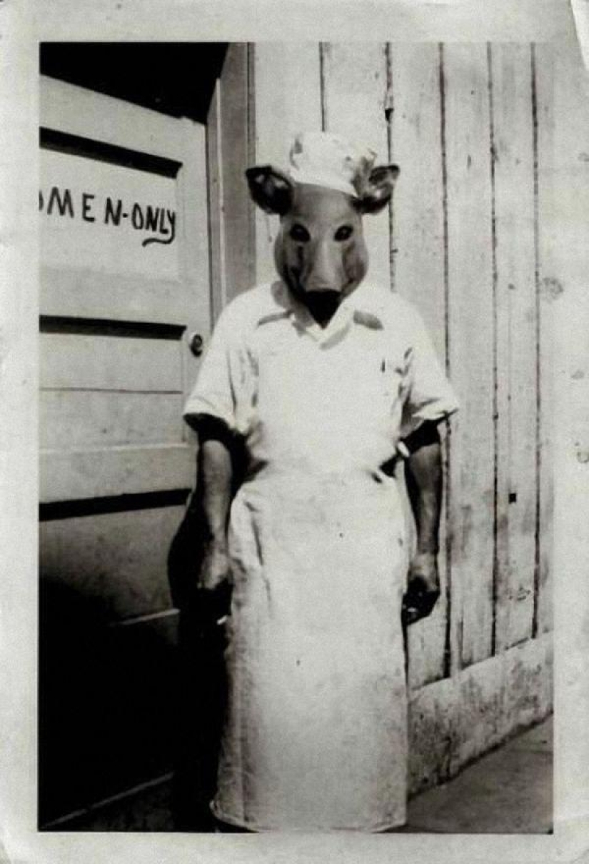 20 weird and Ridiculous Halloween costumes from old photos 20 weird and Ridiculous Halloween costumes from old photos