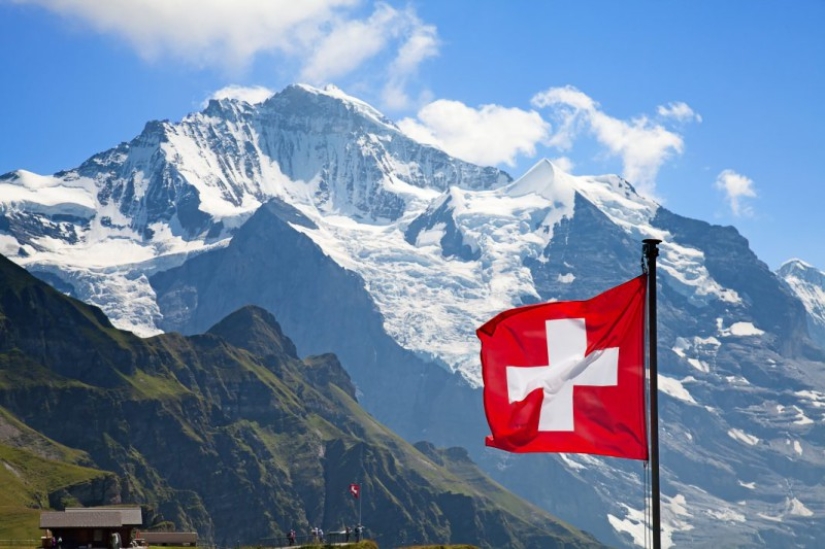 $21 for 120 breaths: how the Swiss make money from Alpine air